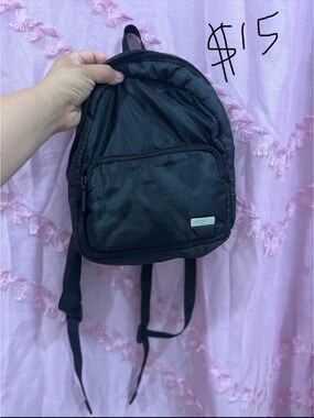 Black Men's Compact Backpack - Lightweight Everyday Bag
